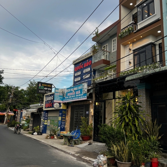 Nhà shr hóc môn bán 