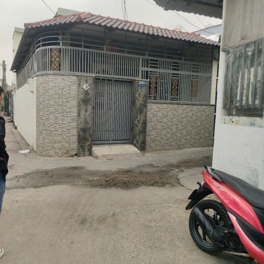 Bán nhà 2 mặt tiền tại TP.HCM  