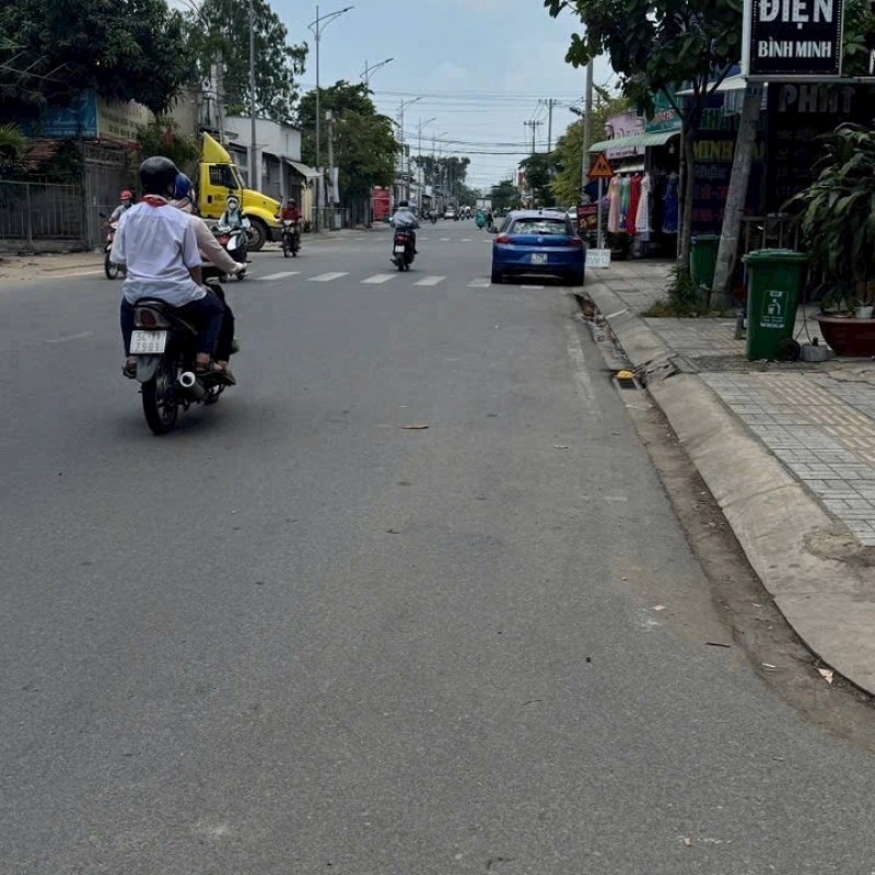 Bán Đất gấp tại Hóc Môn 