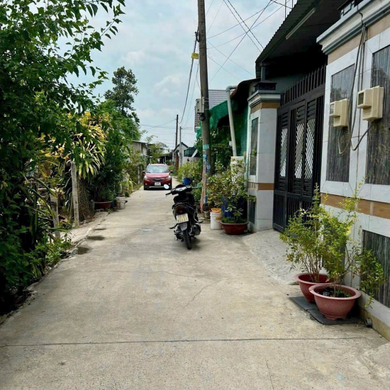 Bán nhà đường kim cương gần trường học, và chợ