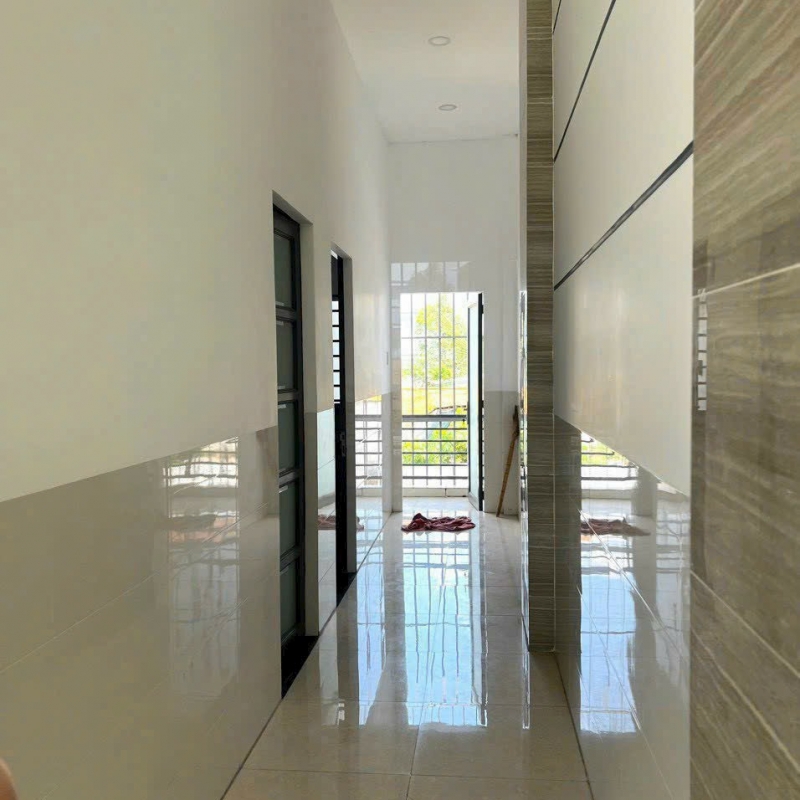 Bán nhà đường kim cương gần trường học, và chợ