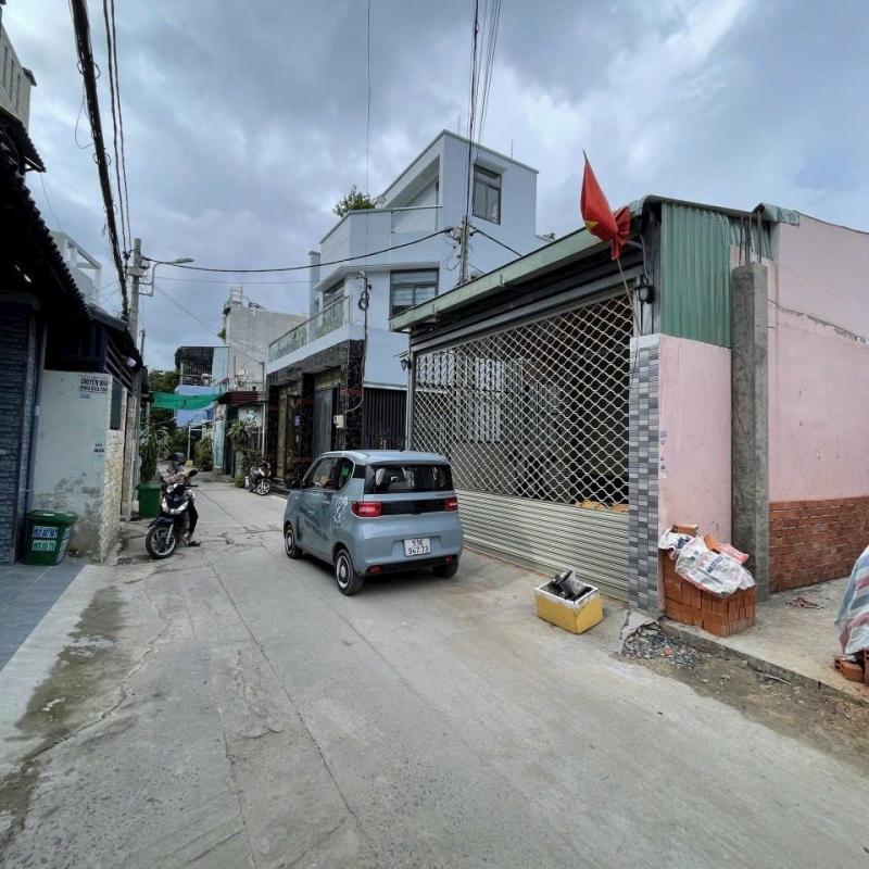 Bán nhà đường Huỳnh Thị Hai Quận 12 