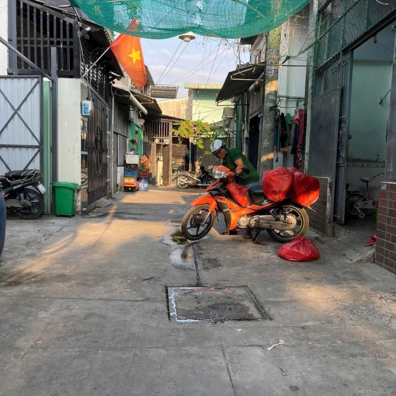 Bán nhà Trịnh Thi Miếng Hóc Môn